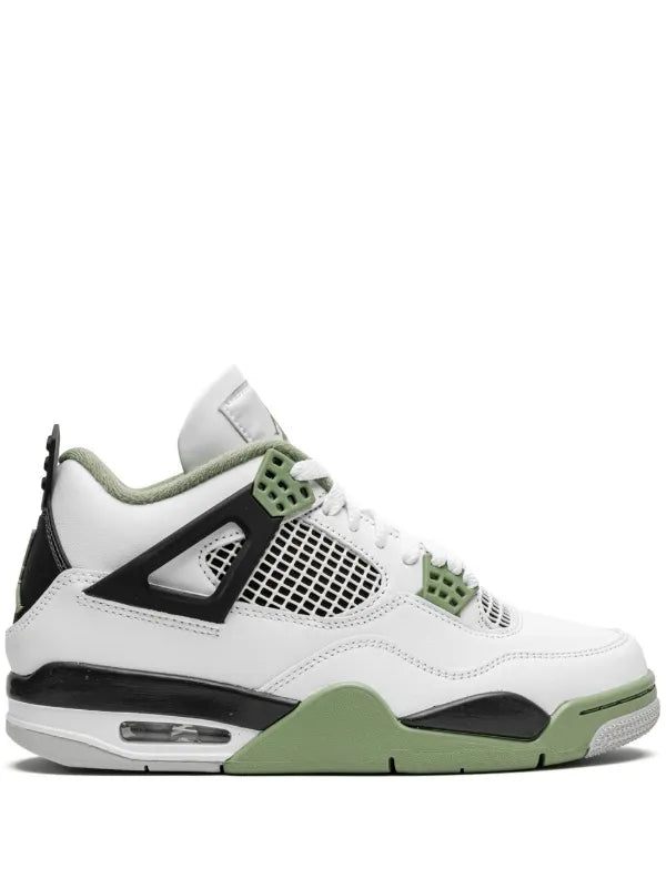 NIKE RETRO 4