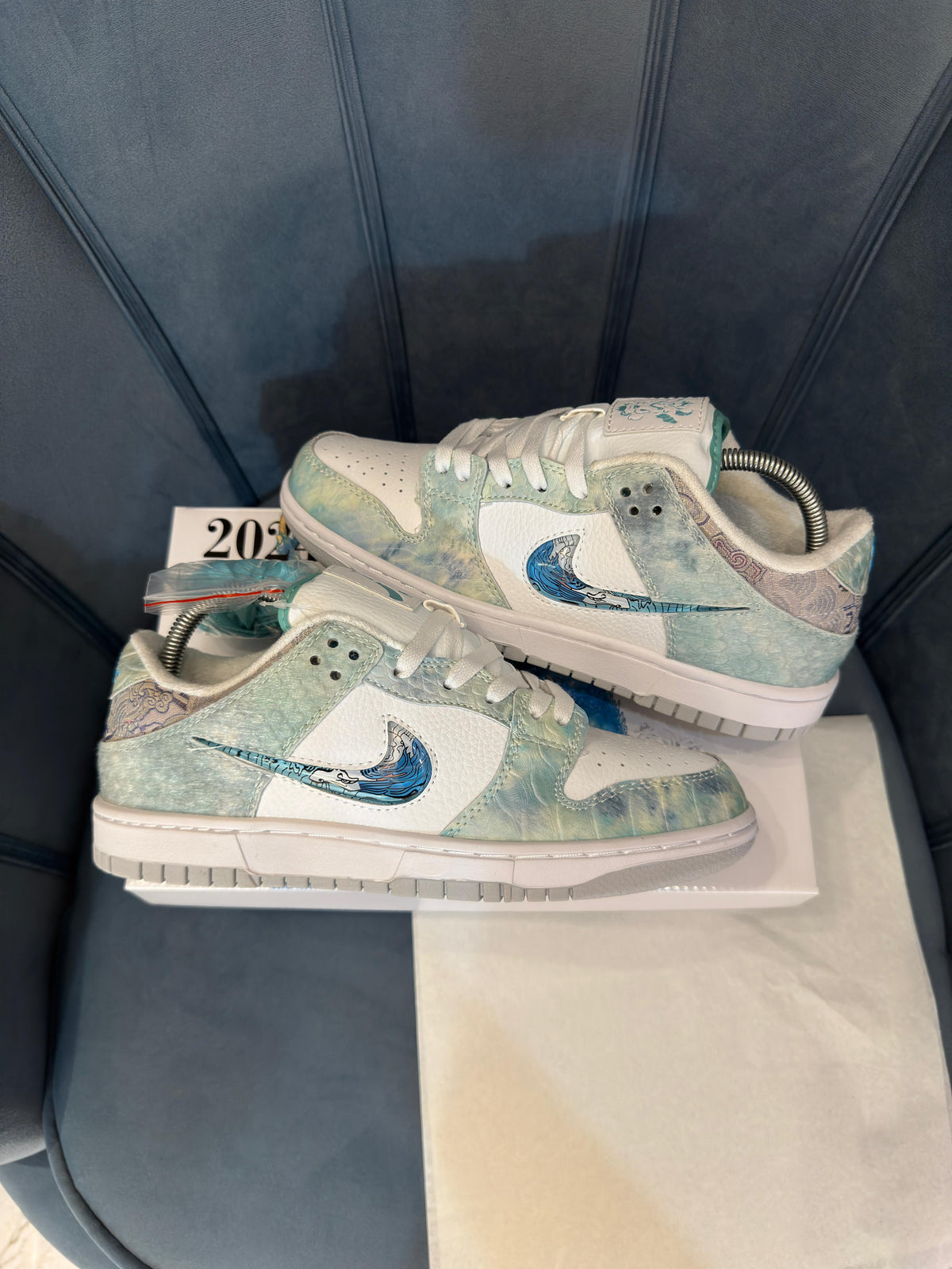 NIKE SB DUNK DRAGON OF THE YEAR