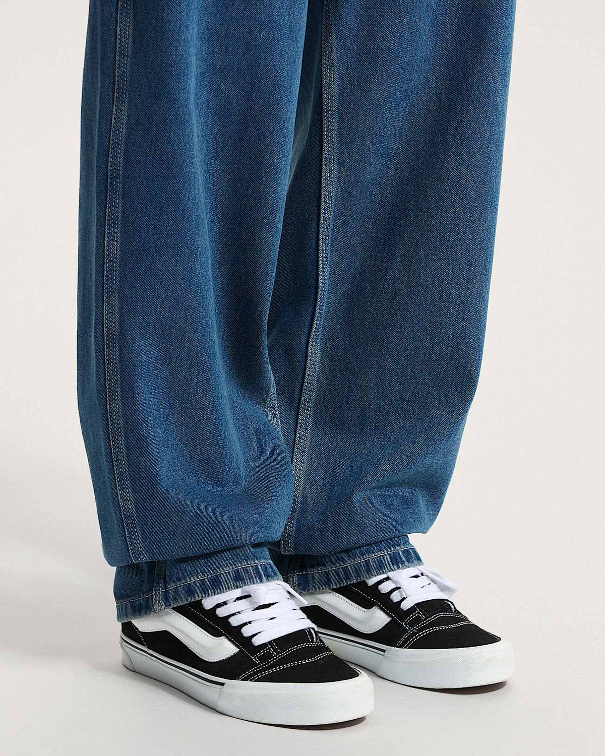 VANs Knu Skool Shoes