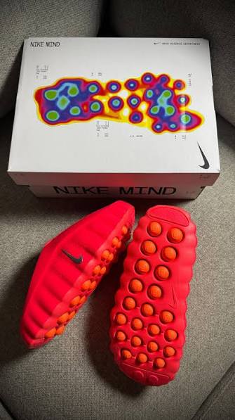 NIKE MIND 001